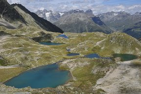 Macun-Seenplatte auf 2600 m (Nationalpark) oberhalb Zernez