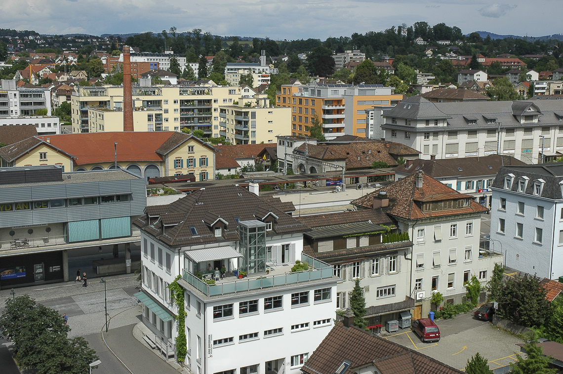 Ausblick auf den Bahnhof in Uster