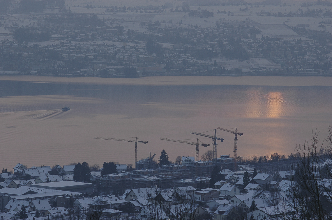 Ausblick von der Risi oberhalb Stäfa auf Querschiff, Krane und Zürichsee