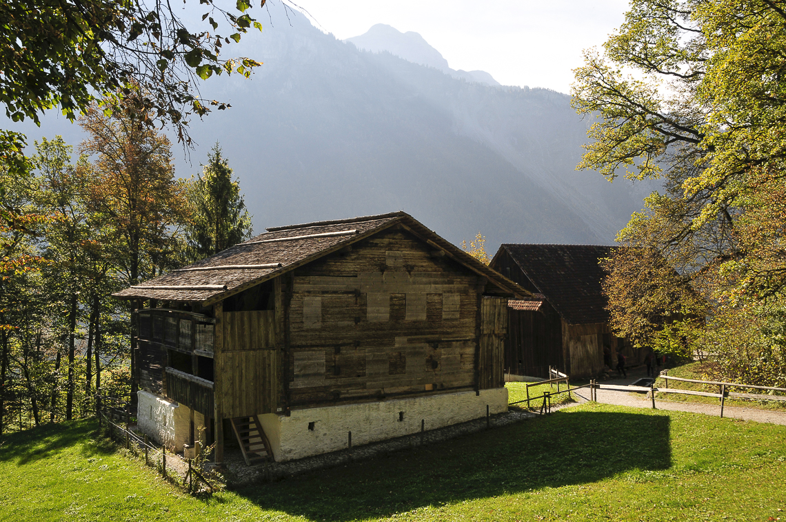 Wohnhaus aus Schwyz SZ, ältestes Gebäude im Freilichtmuseum Ballenberg BE