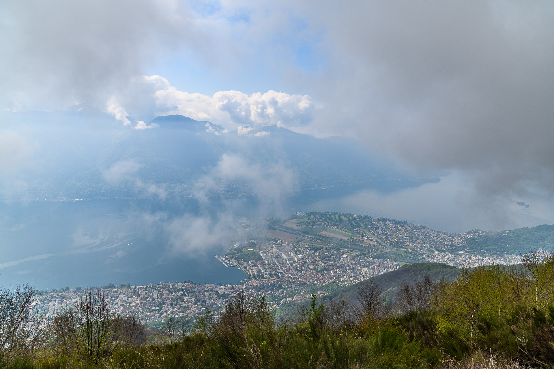 Aussicht von der Alpe Cardada auf Tenero, Locarno und Ascona TI